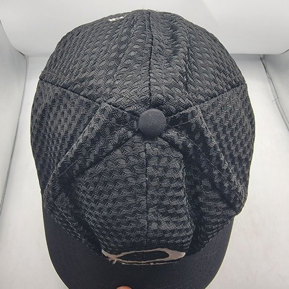 Vintage Oakley Made In The USA Hat Cap Adjustable Comfort Lightweight Casual - Picture 6 of 10